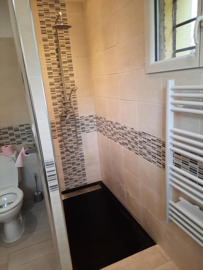 Maison Sur 2000M² D'Espace Vert. Bassan Luaran gambar